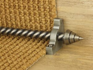 Arrow runner carpet rod, spiral rod, arrow-shaped end, bracket, pewter