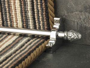 Sherwood carpet rod with fir cone finial, bracket in chrome