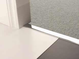 Premier Z door bar, neatly joining carpet to tiles, quality polished brass