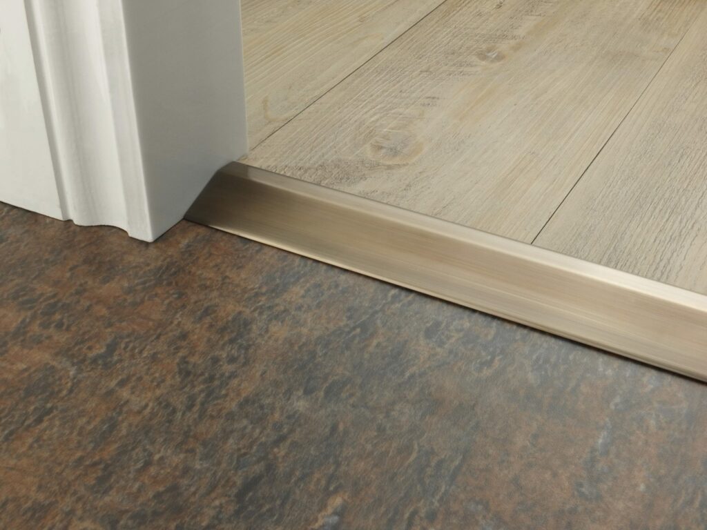 Hardwood Floor To Tile Transition, Hardwood Floor To Tile Transition